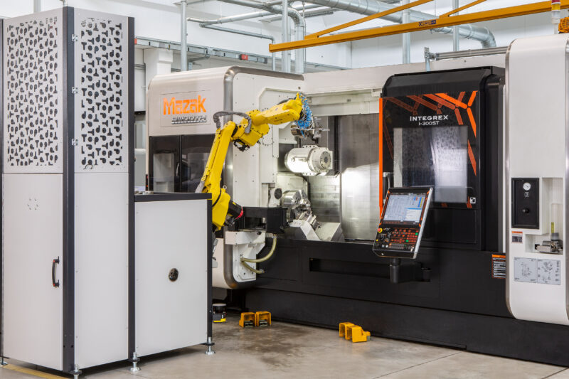 Un parco macchine all’avanguardia per ogni tipo di esigenza. The new robotic island by Fanuc